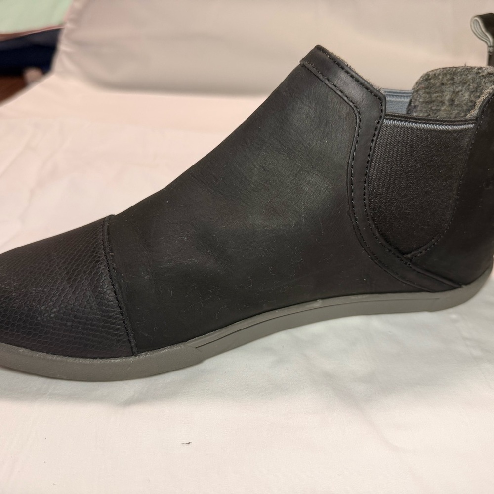 OluKai Pumehana Hulu WP Waterproof Leather Boots Women’s 9 Black - Picture 6 of 7